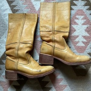 Campus Frye Boots